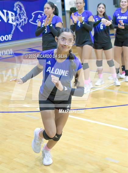 Thumbnail 3 in Nimitz @ Aldine photogallery.