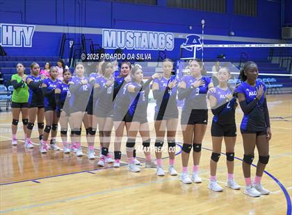 Thumbnail 2 in Nimitz @ Aldine photogallery.