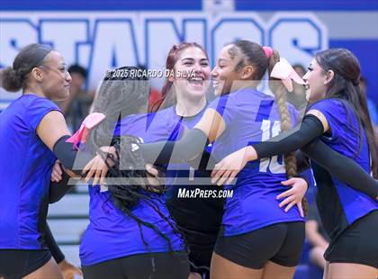 Thumbnail 2 in Nimitz @ Aldine photogallery.