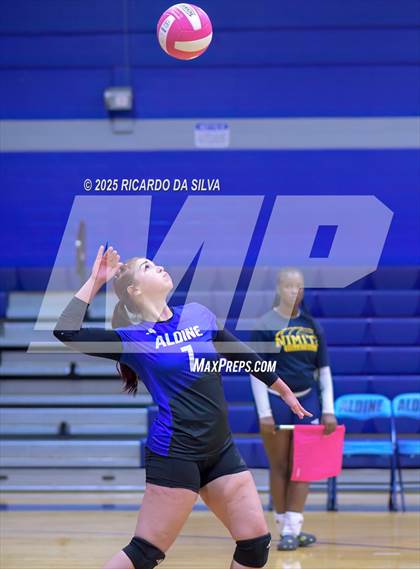 Thumbnail 1 in Nimitz @ Aldine photogallery.