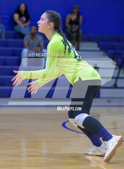 Thumbnail 1 in Nimitz @ Aldine photogallery.