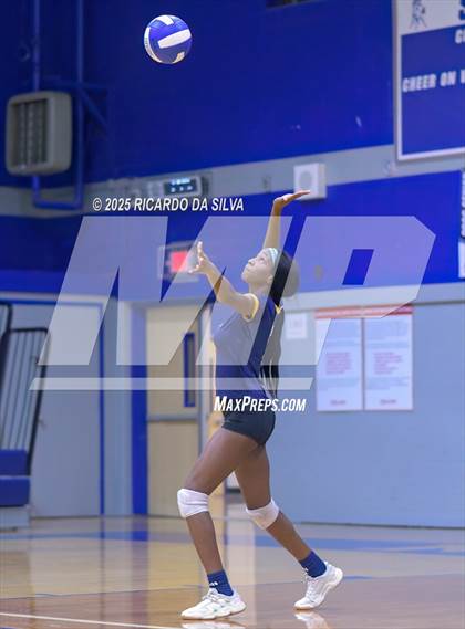 Thumbnail 1 in Nimitz @ Aldine photogallery.