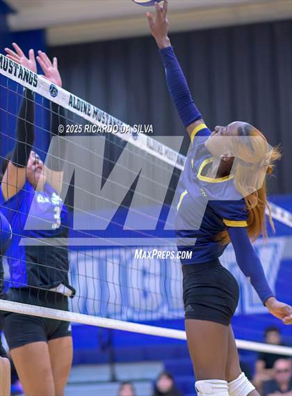 Thumbnail 1 in Nimitz @ Aldine photogallery.