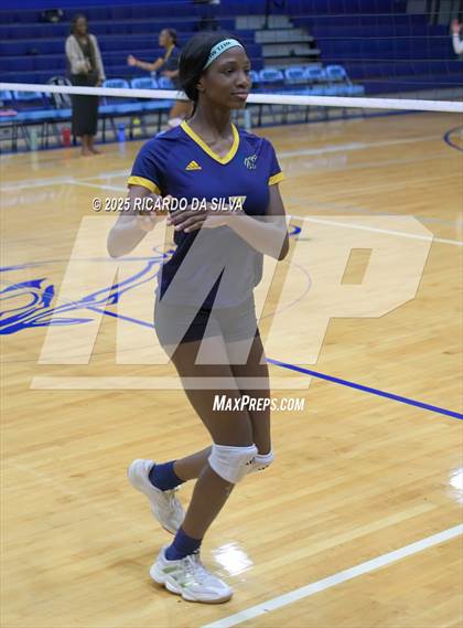 Thumbnail 3 in Nimitz @ Aldine photogallery.