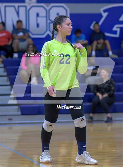 Thumbnail 2 in Nimitz @ Aldine photogallery.