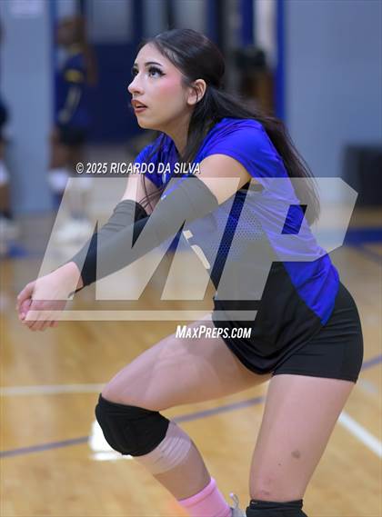 Thumbnail 3 in Nimitz @ Aldine photogallery.