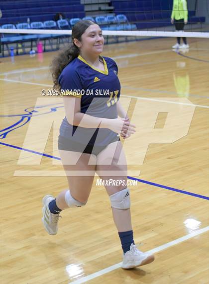 Thumbnail 2 in Nimitz @ Aldine photogallery.