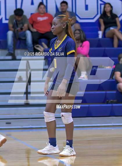 Thumbnail 1 in Nimitz @ Aldine photogallery.