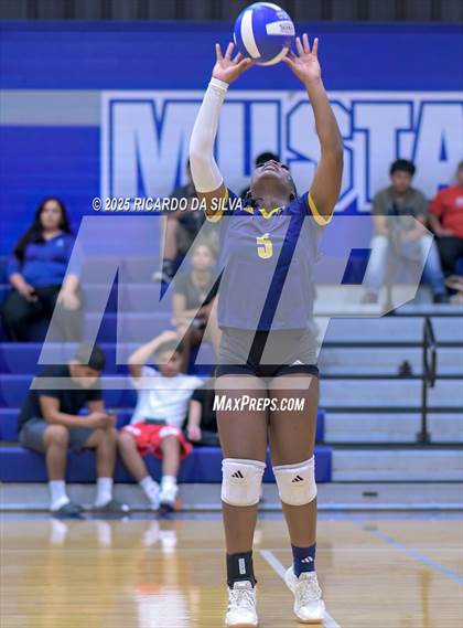 Thumbnail 2 in Nimitz @ Aldine photogallery.