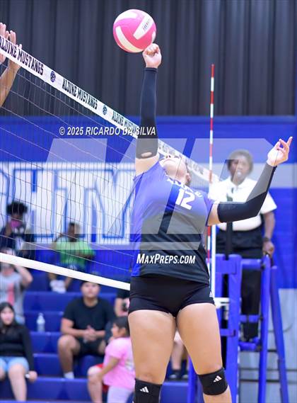 Thumbnail 1 in Nimitz @ Aldine photogallery.