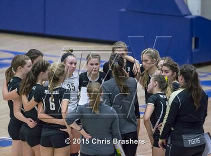 Thumbnail 1 in Har-Ber vs Bentonville (AAA 7A Semifinal Playoff) photogallery.