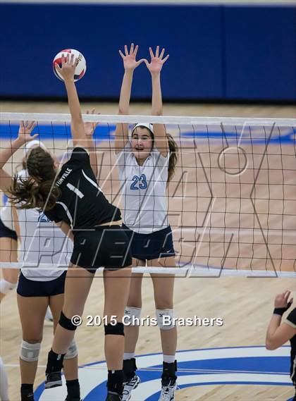 Thumbnail 1 in Har-Ber vs Bentonville (AAA 7A Semifinal Playoff) photogallery.