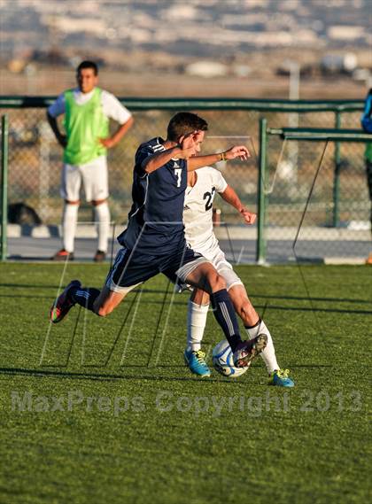 Thumbnail 2 in Monte Del Sol Charter vs. Santa Fe Prep photogallery.
