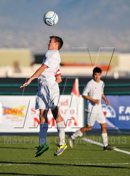 Thumbnail 3 in Monte Del Sol Charter vs. Santa Fe Prep photogallery.