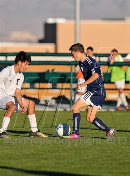 Thumbnail 3 in Monte Del Sol Charter vs. Santa Fe Prep photogallery.