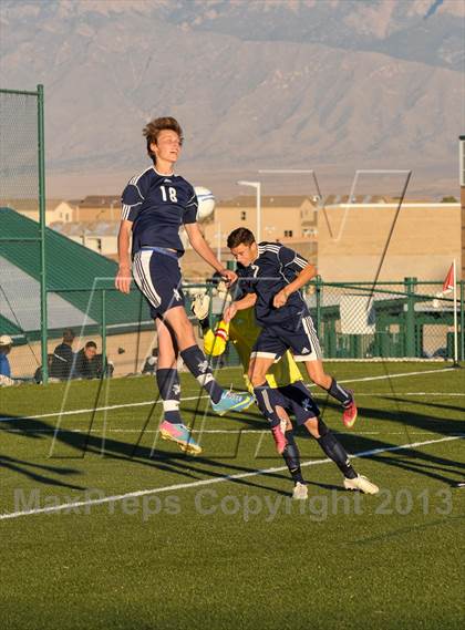 Thumbnail 2 in Monte Del Sol Charter vs. Santa Fe Prep photogallery.