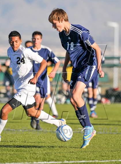 Thumbnail 2 in Monte Del Sol Charter vs. Santa Fe Prep photogallery.