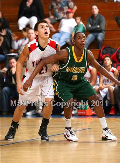 Thumbnail 2 in Edison @ Tustin (OC North/South Challenge) photogallery.