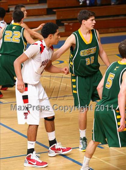 Thumbnail 2 in Edison @ Tustin (OC North/South Challenge) photogallery.