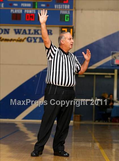 Thumbnail 3 in Edison @ Tustin (OC North/South Challenge) photogallery.