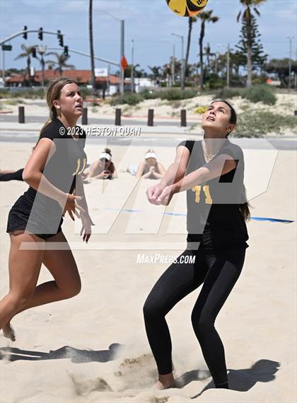 Thumbnail 3 in CIF-SS Individual Pairs Final photogallery.