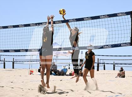 Thumbnail 2 in CIF-SS Individual Pairs Final photogallery.
