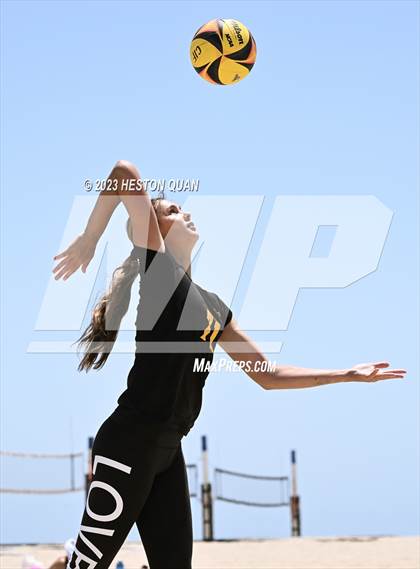 Thumbnail 1 in CIF-SS Individual Pairs Final photogallery.