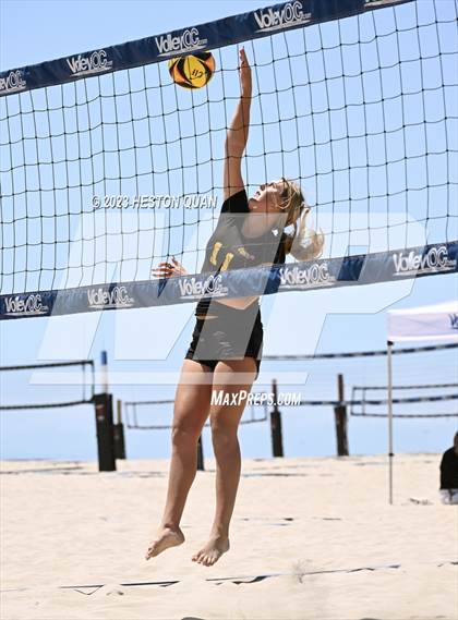 Thumbnail 1 in CIF-SS Individual Pairs Final photogallery.