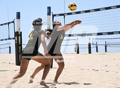 Thumbnail 2 in CIF-SS Individual Pairs Final photogallery.