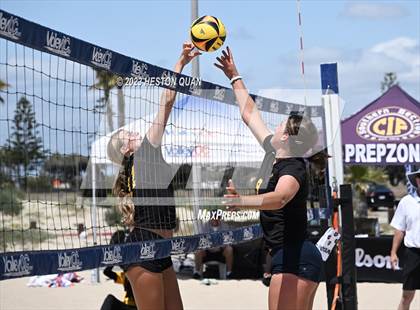 Thumbnail 3 in CIF-SS Individual Pairs Final photogallery.