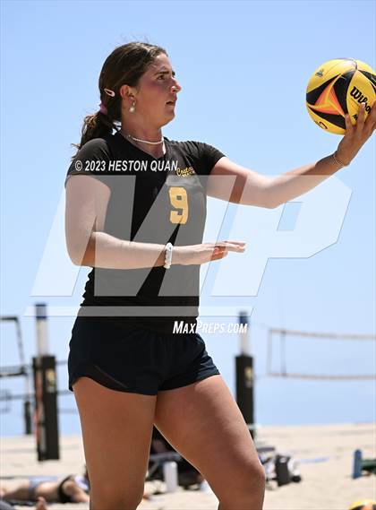Thumbnail 2 in CIF-SS Individual Pairs Final photogallery.