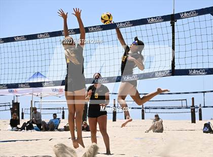Thumbnail 1 in CIF-SS Individual Pairs Final photogallery.