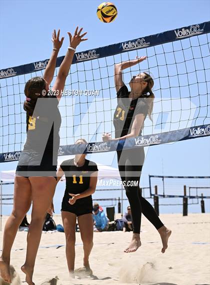 Thumbnail 2 in CIF-SS Individual Pairs Final photogallery.