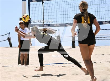 Thumbnail 2 in CIF-SS Individual Pairs Final photogallery.