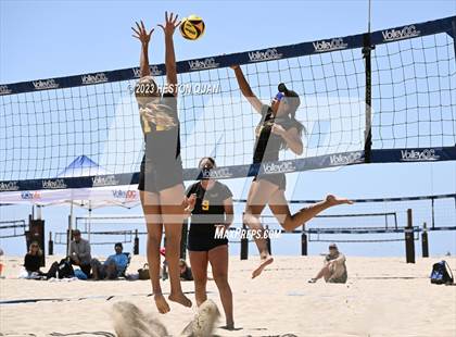Thumbnail 2 in CIF-SS Individual Pairs Final photogallery.