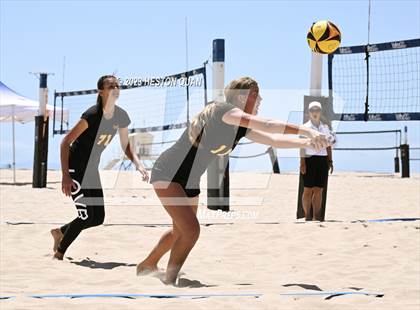 Thumbnail 1 in CIF-SS Individual Pairs Final photogallery.