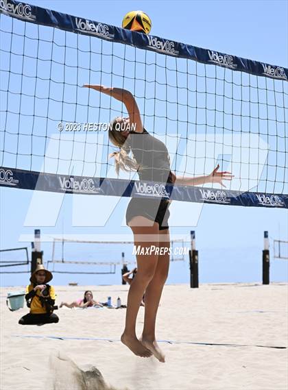 Thumbnail 2 in CIF-SS Individual Pairs Final photogallery.