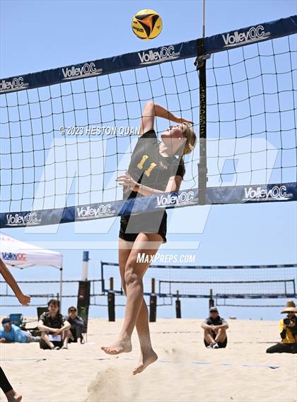Thumbnail 3 in CIF-SS Individual Pairs Final photogallery.
