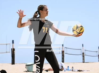Thumbnail 1 in CIF-SS Individual Pairs Final photogallery.
