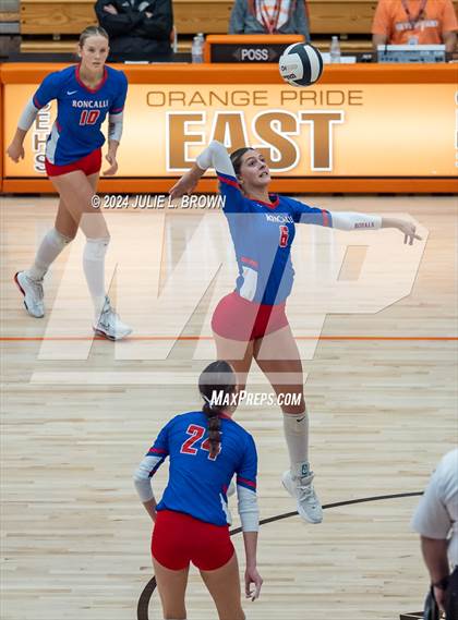 Thumbnail 1 in Roncalli vs. Jennings County (IHSAA 3A Semi-state semifinal) photogallery.