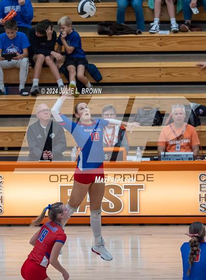 Thumbnail 2 in Roncalli vs. Jennings County (IHSAA 3A Semi-state semifinal) photogallery.