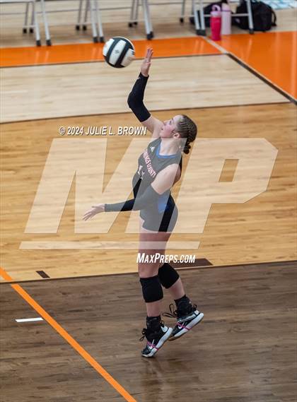Thumbnail 2 in Roncalli vs. Jennings County (IHSAA 3A Semi-state semifinal) photogallery.