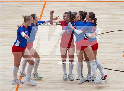 Thumbnail 3 in Roncalli vs. Jennings County (IHSAA 3A Semi-state semifinal) photogallery.