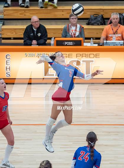 Thumbnail 2 in Roncalli vs. Jennings County (IHSAA 3A Semi-state semifinal) photogallery.