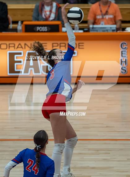 Thumbnail 1 in Roncalli vs. Jennings County (IHSAA 3A Semi-state semifinal) photogallery.