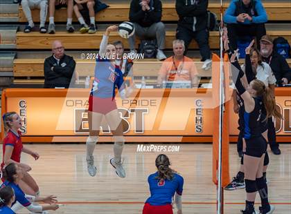 Thumbnail 2 in Roncalli vs. Jennings County (IHSAA 3A Semi-state semifinal) photogallery.