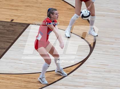 Thumbnail 3 in Roncalli vs. Jennings County (IHSAA 3A Semi-state semifinal) photogallery.
