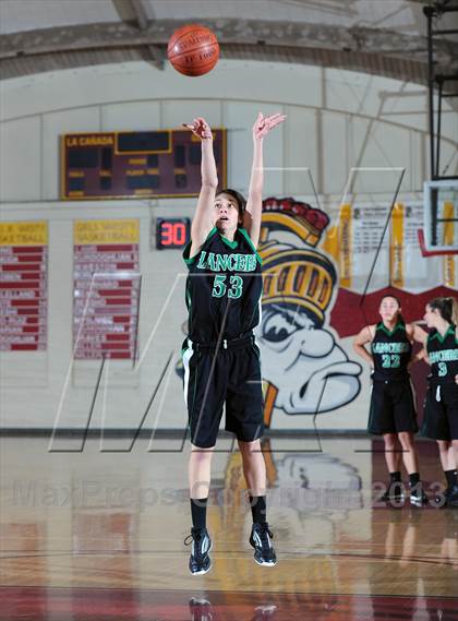 Thumbnail 3 in Royal vs. Thousand Oaks  (La Canada Tournament) photogallery.
