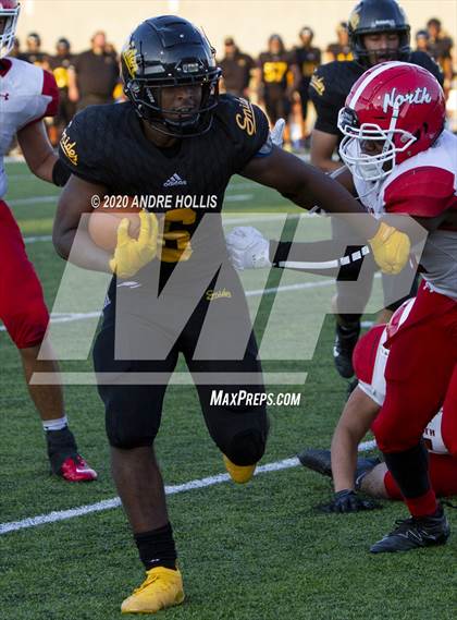 Thumbnail 3 in Fort Wayne North Side vs Fort Wayne Snider photogallery.
