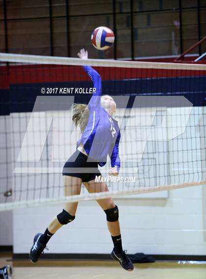 Thumbnail 1 in L'Anse Creuse @ Sterling Heights Stevenson photogallery.